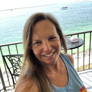 Meet your Posher, Suzette